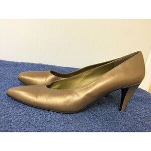 Stuart Weitzman  Mr. Seymour Women Bronze Heel Pumps 9.5AAAA
